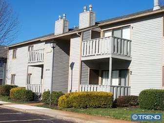 1708 Woodhollow Dr, Marlton, NJ 08053 photo 1