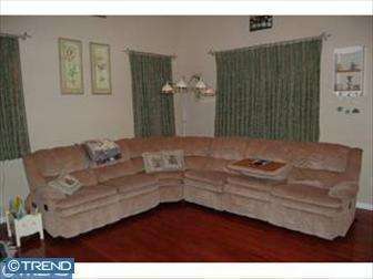 6 Iris Cir, Bear, DE 19701 photo 3