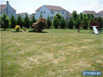 121 Amberwood Dr, Bear, DE 19701 photo 10