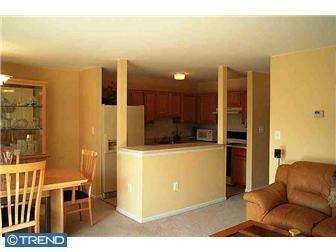 123 Tulip Ln, Ewing, NJ 08638 photo 2