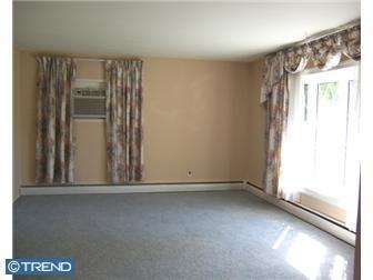 49 Chippendale Cir, Newark, DE 19713 photo 1
