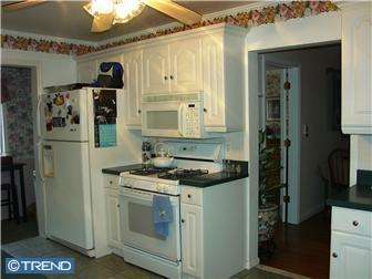140 Nancy Ln, Ewing, NJ 08638 photo 5