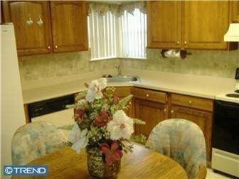 502 Hydrangea Dr, Mount Laurel, NJ 08054 photo 2