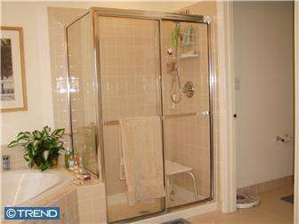 24 Waters Edge Dr, Riverside, NJ 08075 photo 10