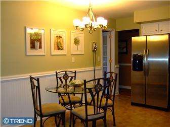 1 Van Saun Dr, Ewing, NJ 08628 photo 4