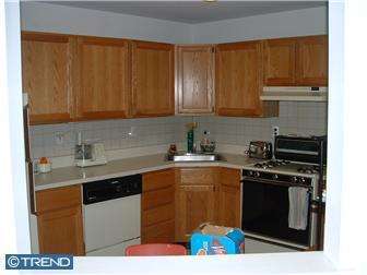 311 Silvia St, Ewing, NJ 08628 photo 4