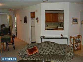 311 Silvia St, Ewing, NJ 08628 photo 3