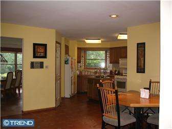27 Fox Run Dr, Mount Laurel, NJ 08054 photo 4