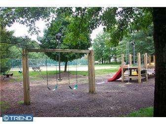 110 Chambord Ct, Hamilton, NJ 08619 photo 11