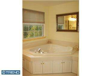 7 Washington Dr, Marlton, NJ 08053 photo 8