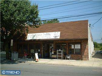 46 E 10th St, Marcus Hook, PA 19061 photo 1