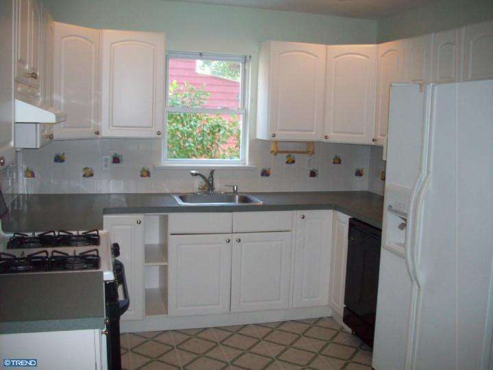 517 Broad St, Beverly, NJ 08010 photo 8