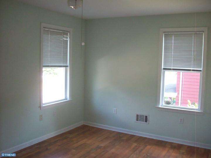 517 Broad St, Beverly, NJ 08010 photo 15