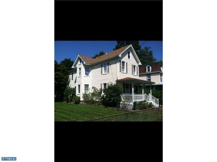 517 Broad St, Beverly, NJ 08010 photo 2