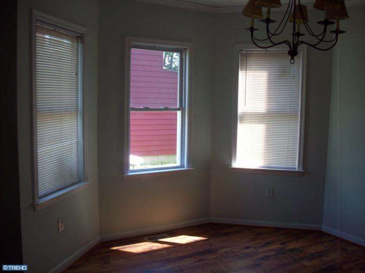 517 Broad St, Beverly, NJ 08010 photo 9