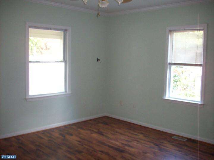 517 Broad St, Beverly, NJ 08010 photo 6