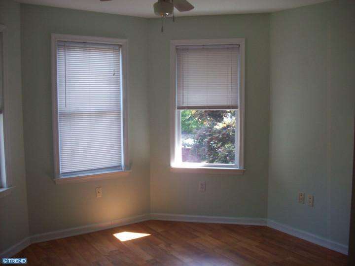 517 Broad St, Beverly, NJ 08010 photo 18