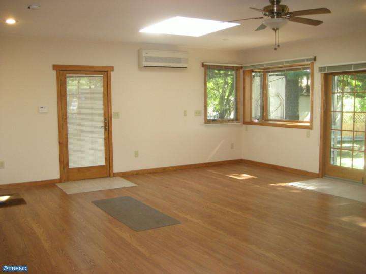 608 Bloomfield Dr, Mount Holly, NJ 08060 photo 1