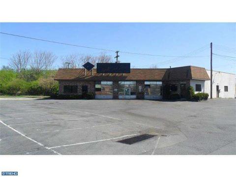 1949 Centre Ave, Reading, PA 19605 photo 1