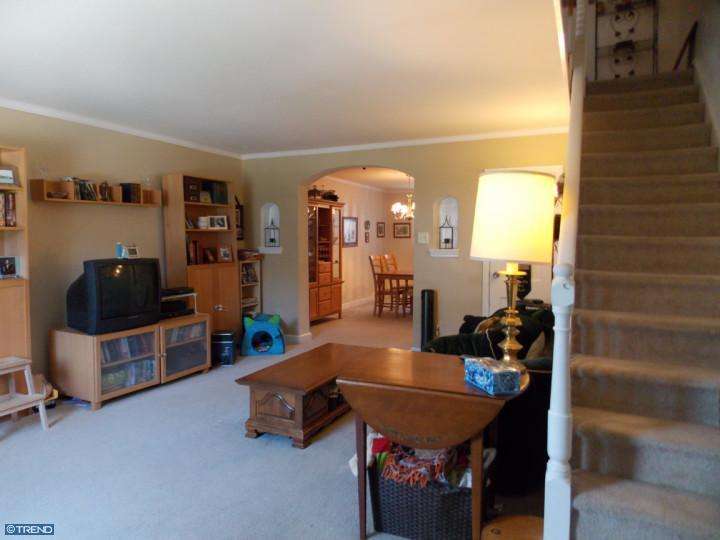 353 Hampden Rd, Upper Darby, PA 19082 photo 1