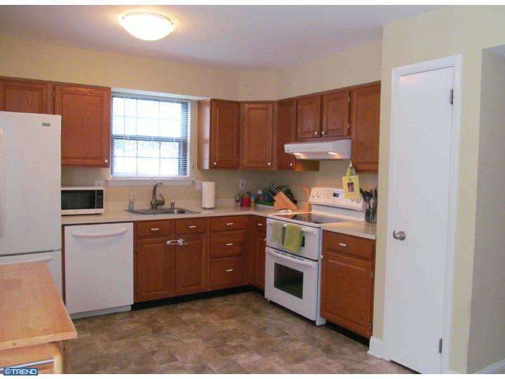 2 Garrison Ct, Marlton, NJ 08053 photo 6