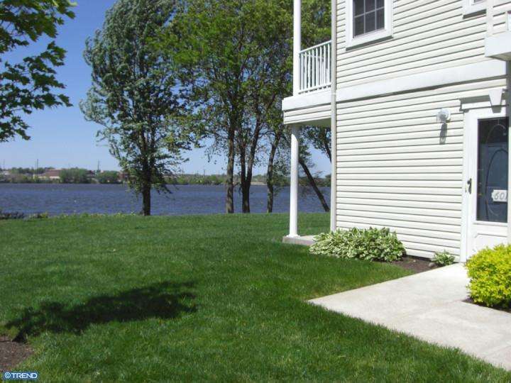 6009 Riverfront Dr, Palmyra, NJ 08065 photo 1