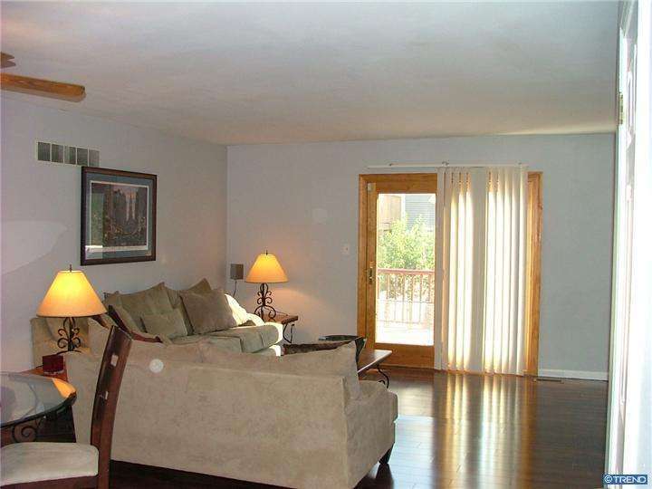 894 Sabina Cir, Bear, DE 19701 photo 1