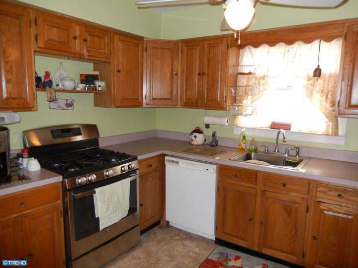 10 Deacon Dr, Trenton, NJ 08619 photo 1