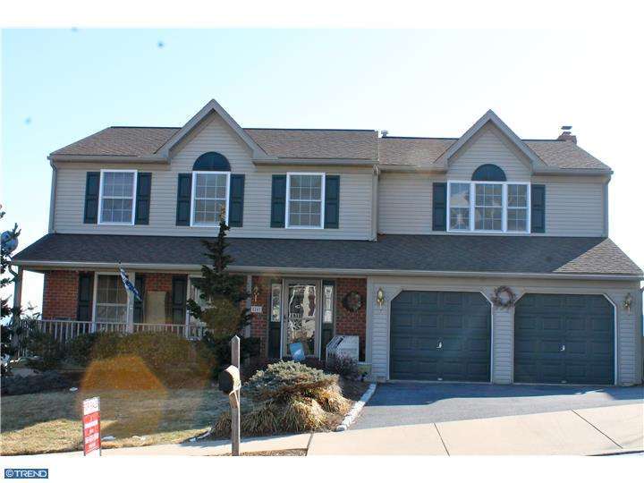 16 Crestview Dr, Reading, PA 19608 photo 1