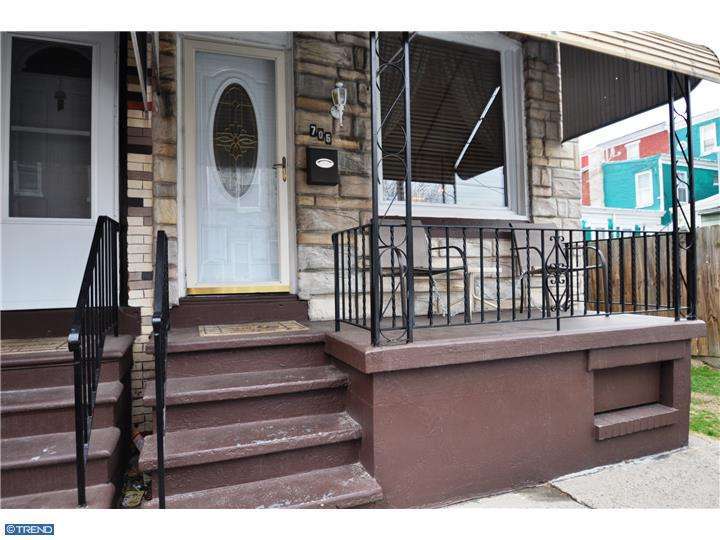 705 Moss St, Reading, PA 19604 photo 1