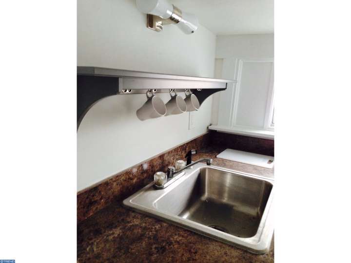 231 Walnut St, Beverly, NJ 08010 photo 1