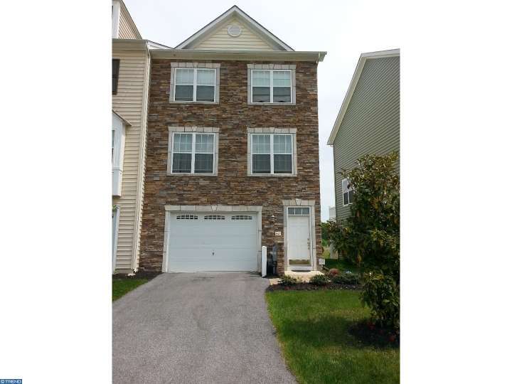 843 Hubbel Ave, Bear, DE 19701 photo 1