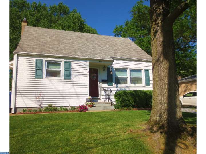 415 Alexander Ave, Maple Shade, NJ 08052 photo 1
