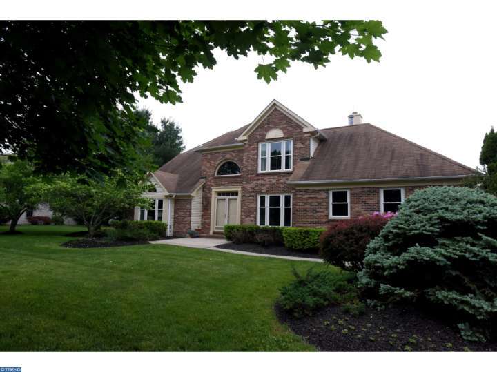 4 Stuart Ln E, Princeton Junction, NJ 08550 photo 1