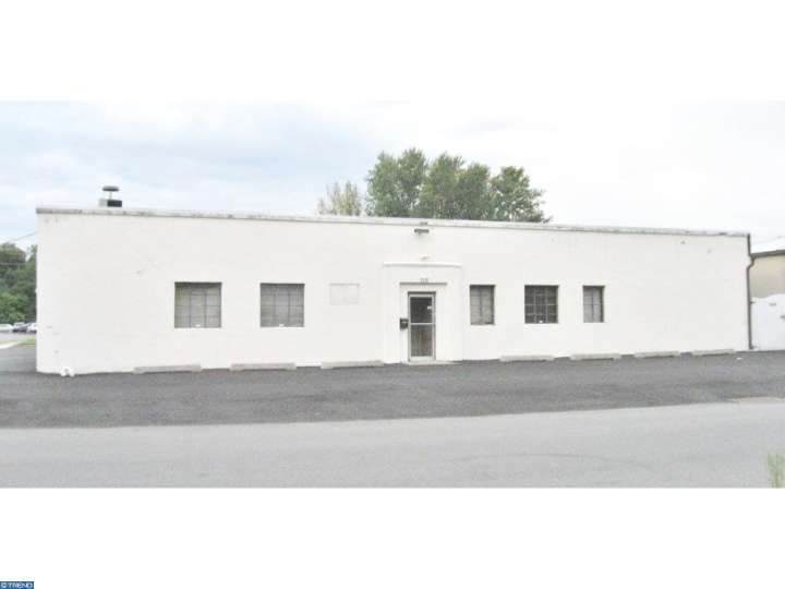 310 4th St, Trenton, NJ 08638 photo 1