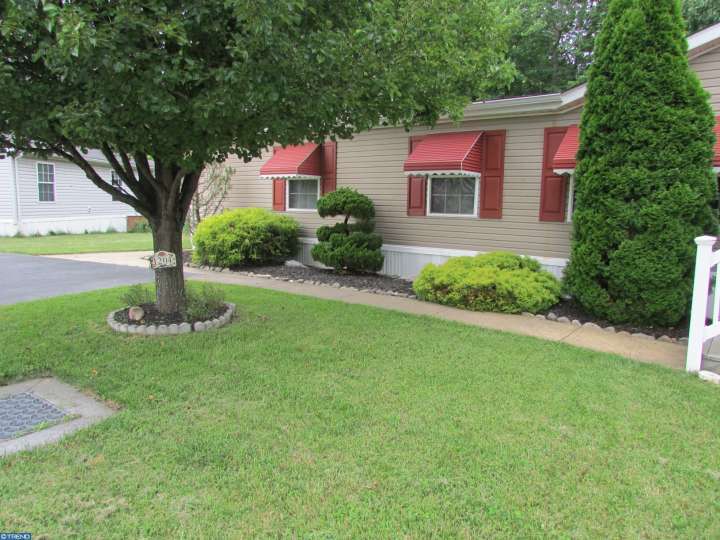 1204 Bison Cir, Bear, DE 19701 photo 1