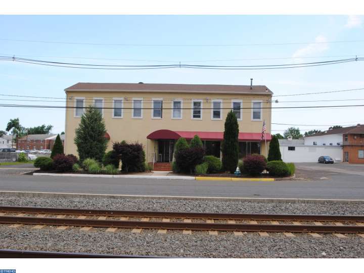 340 W Broad St, Burlington, NJ 08016 photo 1