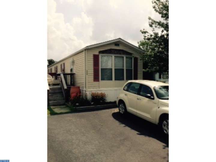 335 Joan Dr, Bear, DE 19701 photo 1