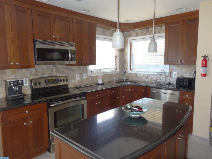 25 Wildcat Ave, Marlton, NJ 08053 photo 1