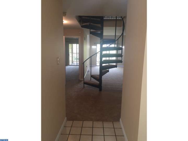 248 Valley Stream Ln, Wayne, PA 19087 photo 1