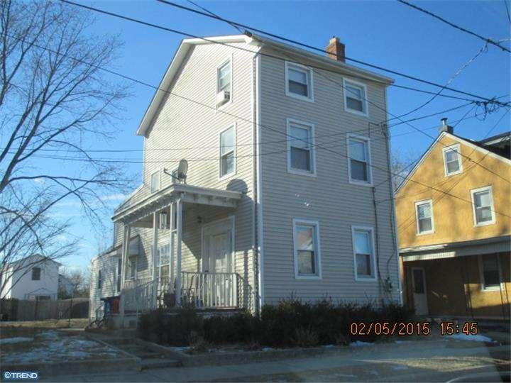217 Cooper St, Beverly, NJ 08010 photo 1