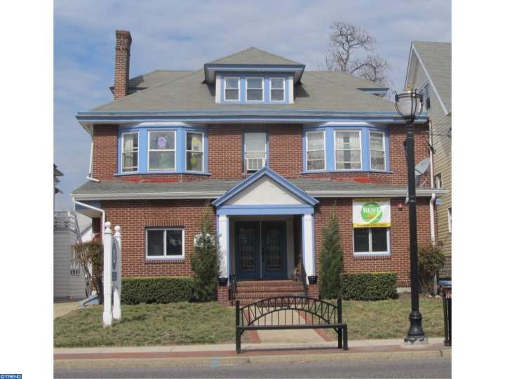 313 E Broad St, Palmyra, NJ 08065 photo 1
