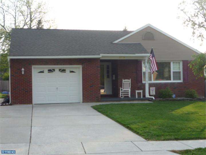 430 E Laurelton Ave, Maple Shade, NJ 08052 photo 2