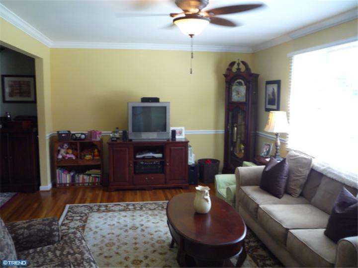 430 E Laurelton Ave, Maple Shade, NJ 08052 photo 5