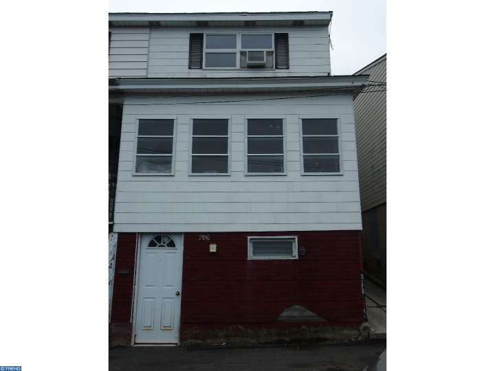 706 Post Row, Saint Clair, PA 17970 photo 1