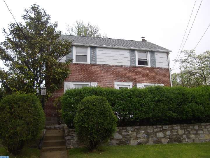 4 Maplewood Ave, Upper Darby, PA 19082 photo 1