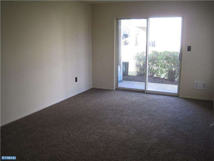 397 Silvia St, Ewing, NJ 08628 photo 6