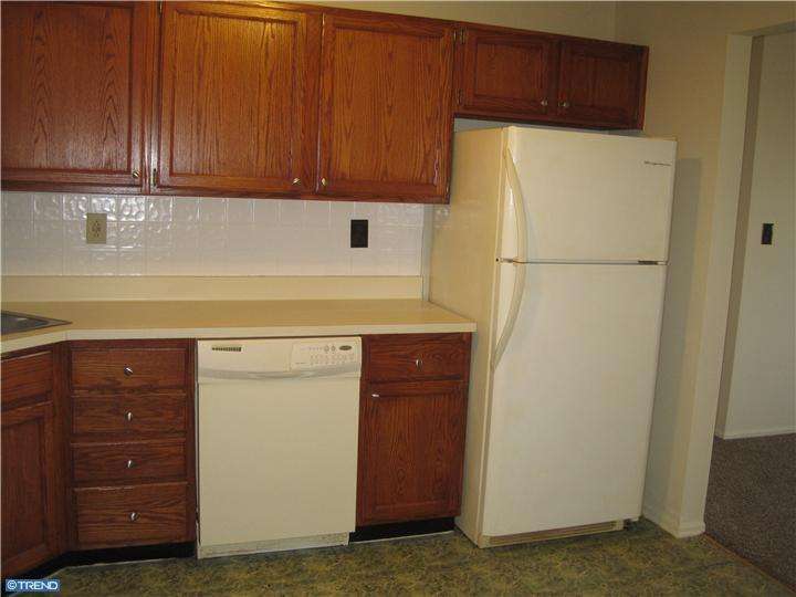 397 Silvia St, Ewing, NJ 08628 photo 8