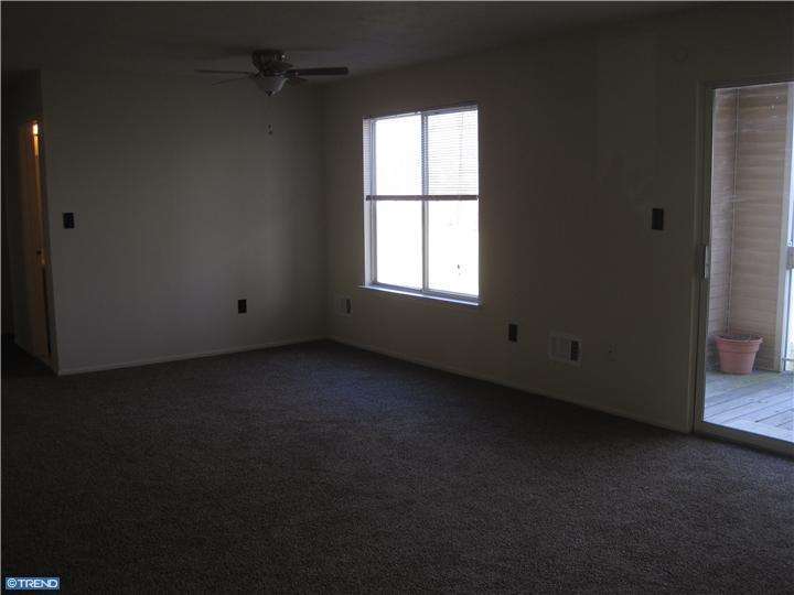 397 Silvia St, Ewing, NJ 08628 photo 9