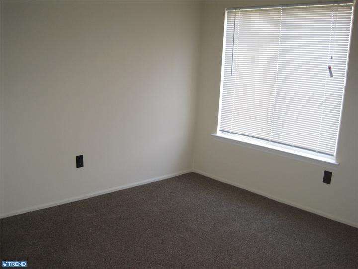 397 Silvia St, Ewing, NJ 08628 photo 5